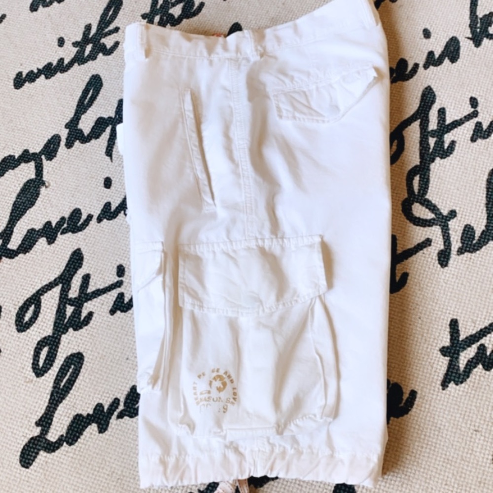 Mason’s White Cargo Short